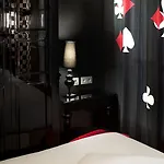 Le Petit Beaumarchais & 4*