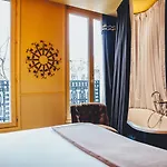 Le Petit Beaumarchais & Hotel Paris