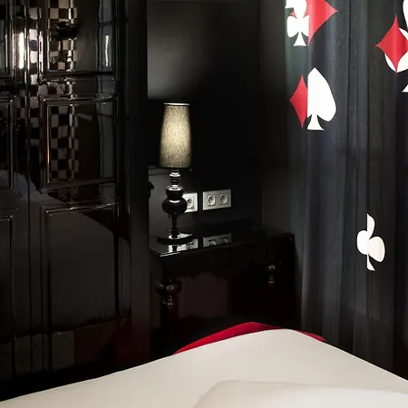Le Petit Beaumarchais & 4*
