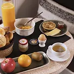 Le Petit Beaumarchais & 4*