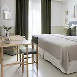 Le Petit Beaumarchais & 4*