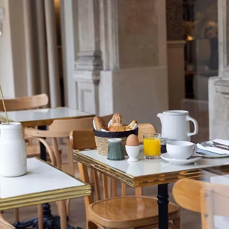 Hotel Le Petit Beaumarchais Hotel&spa Ex Original 4*
