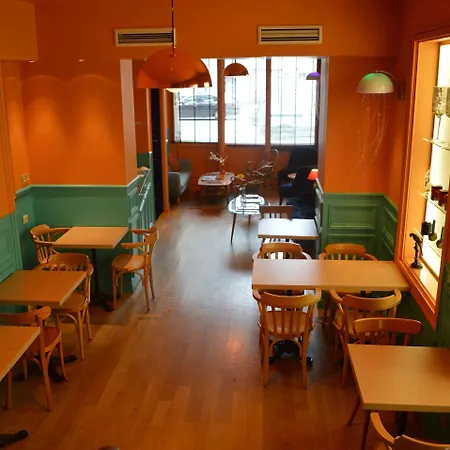 Le Petit Beaumarchais & 4*