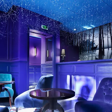 Le Petit Beaumarchais & Hotel París