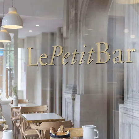 Le Petit Beaumarchais & Hotel 4*