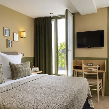 Le Petit Beaumarchais & 4*