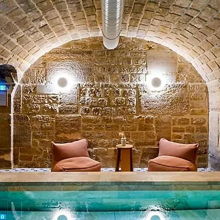 Le Petit Beaumarchais & 4*