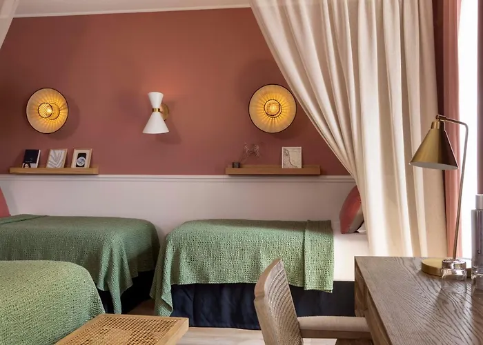 Le Petit Beaumarchais & 4*