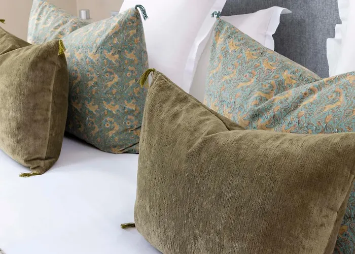 Hotel Le Petit Beaumarchais &