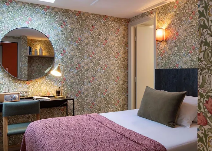 Le Petit Beaumarchais & 4* Paris