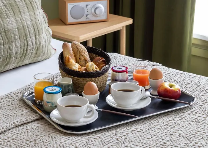 Hotel Le Petit Beaumarchais &