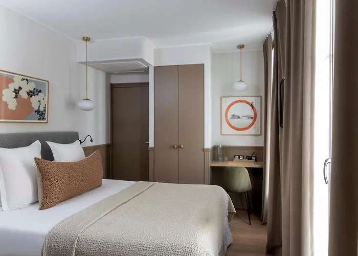 Hotel Le Petit Beaumarchais &