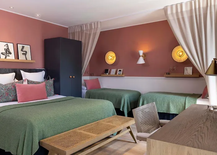 Le Petit Beaumarchais & 4*