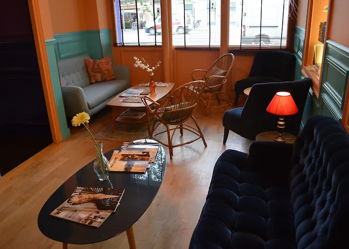 Le Petit Beaumarchais & Hotel Paris