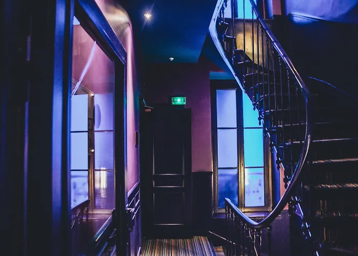 Le Petit Beaumarchais & Hotel Paris