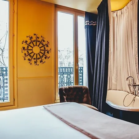 Hotel Le Petit Beaumarchais & Paris